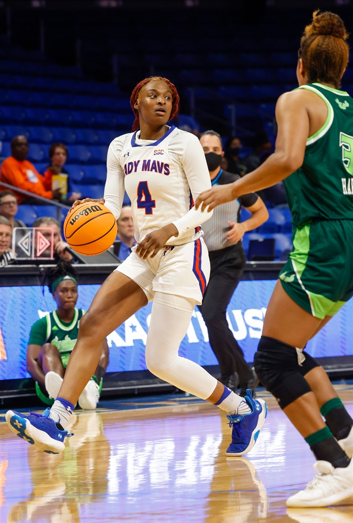 Women's Basketball Adds Pac-12 Standout Endyia Rogers - Texas A&M