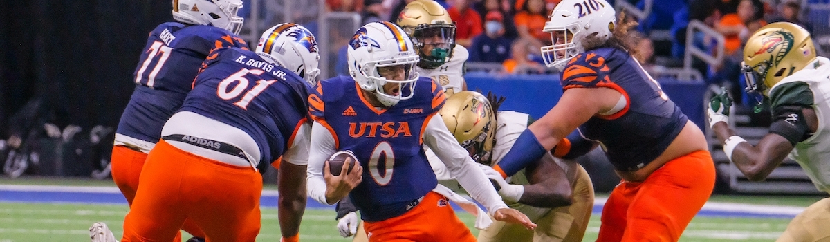 Record-setting games from Harris, Clark help UTSA to win