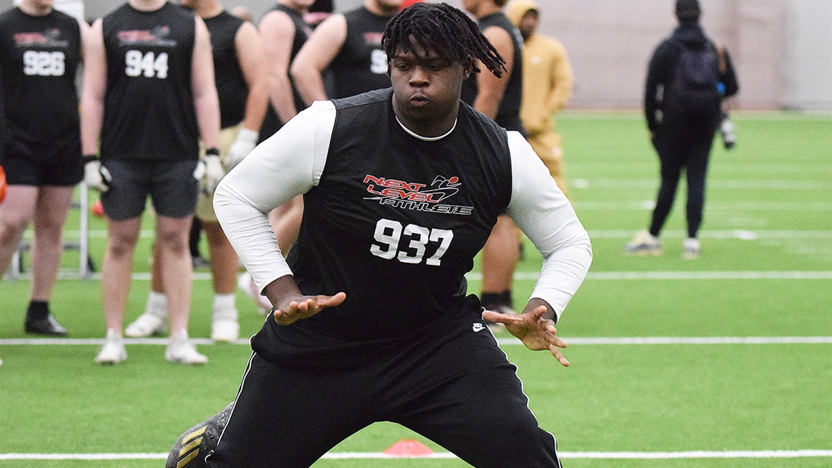 Mesquite Horn 2025 OT Lamont Rogers is One of the Nation's Best