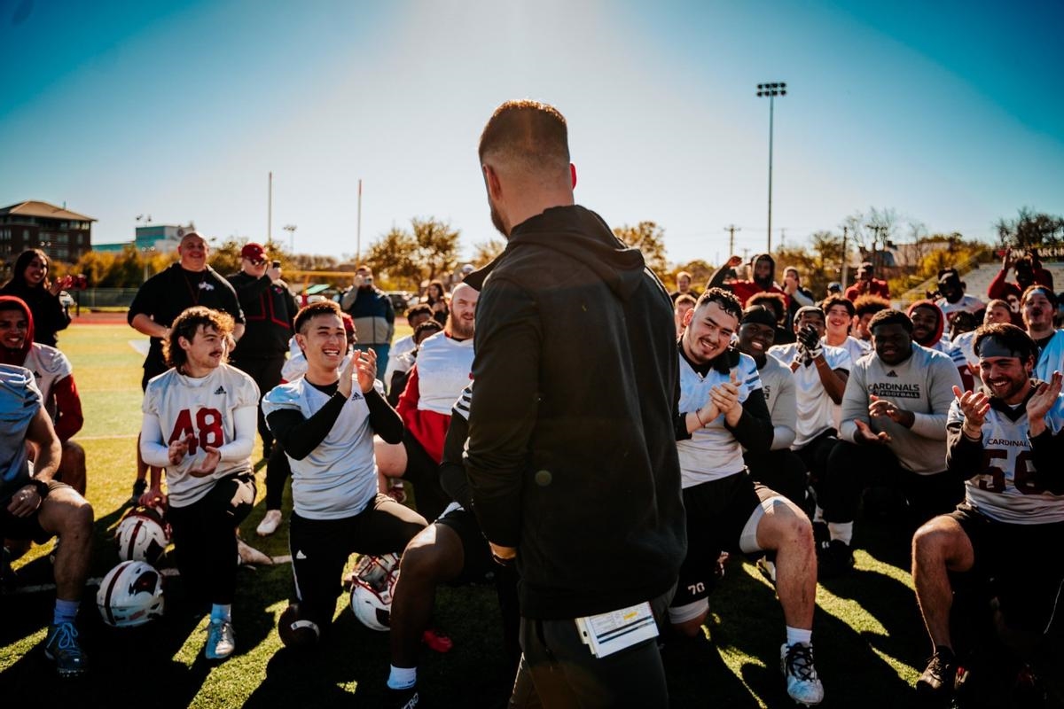 UIW focuses on replenishing core players with 2023 recruiting class