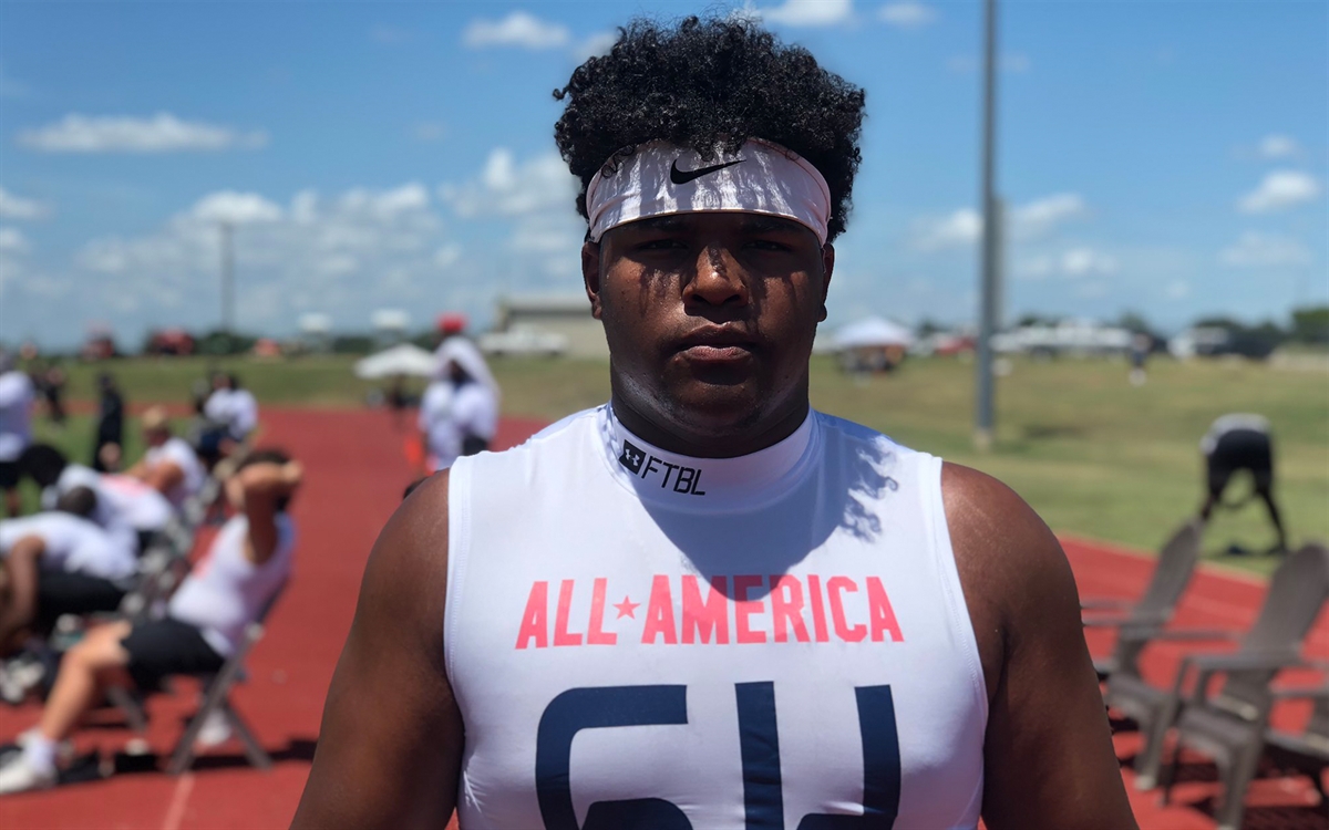 Freak athlete Gray more than a lineman; deep dives into his recruiting