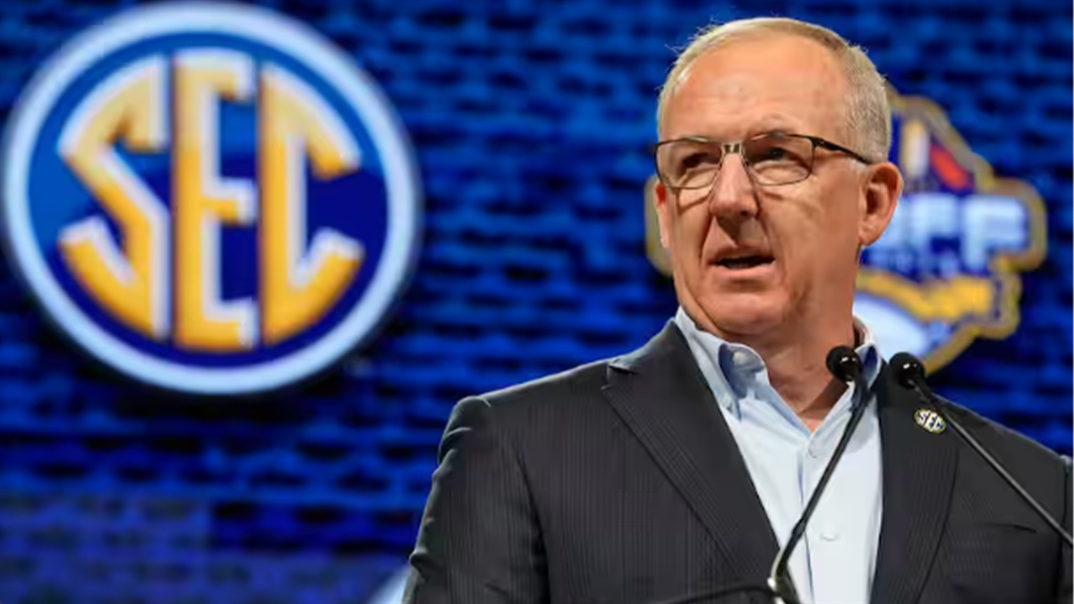 Dctfs Sec Football Magazine Preview Greg Sankey Is Rockefeller With No Roosevelt 8239