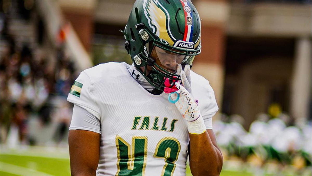 Burns Growing into Leadership Role with Cy Falls, Colleges Taking Notice